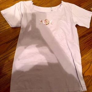 Off-the-shoulder hippie tee